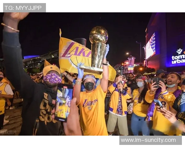 马威回顾对湖人比赛:混乱局面交织我们曾接近胜利的瞬间 马威回顾对湖人比赛:混乱局面交织我们曾接近胜利的瞬间