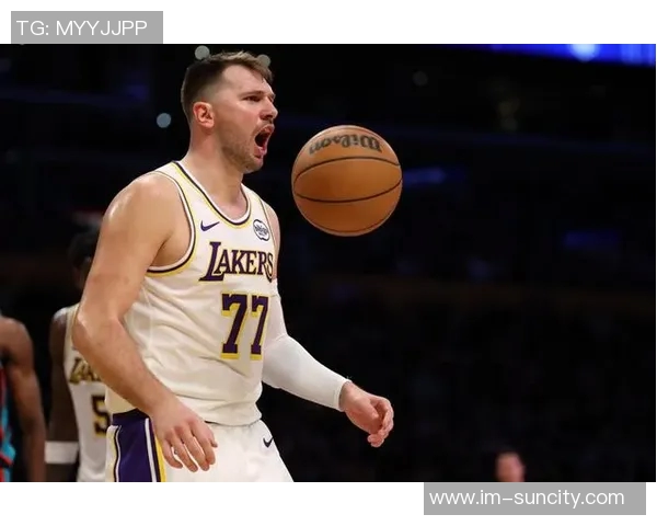 考辛斯直言东契奇防守堪忧湖人若不重视防守将沦为中游球队 考辛斯直言东契奇防守堪忧湖人若不重视防守将沦为中游球队